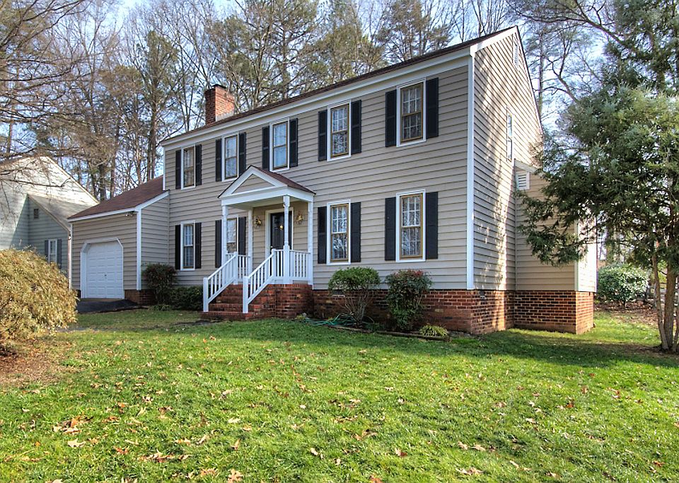 1st image of 813 Gordon School Pl