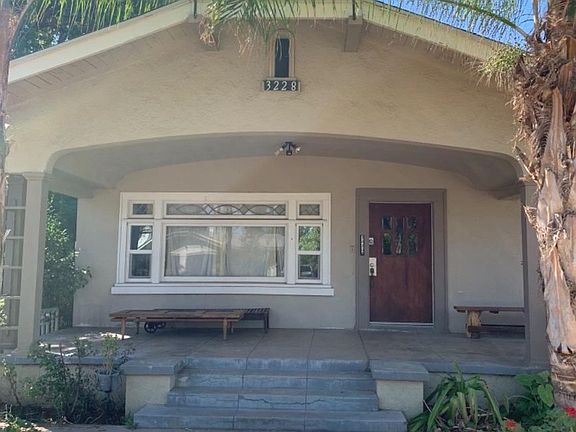 3rd image of 3228 E Kerckhoff Ave
