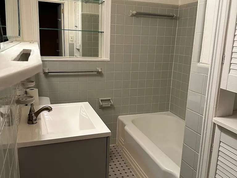 2208 White Oak Dr — Photo 12