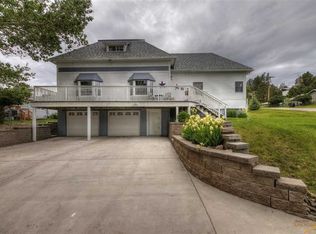 409 Young Dr, Custer, SD 57730