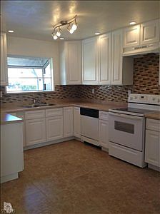 3rd image of 8543 Cayuga Dr