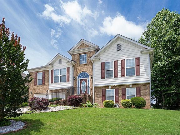 2nd image of 400 Macland Dr