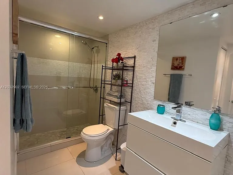 19370 Collins Ave #423 — Photo 10
