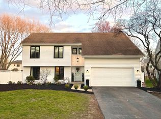 1000 Belaire Ct, Naperville, IL 60563