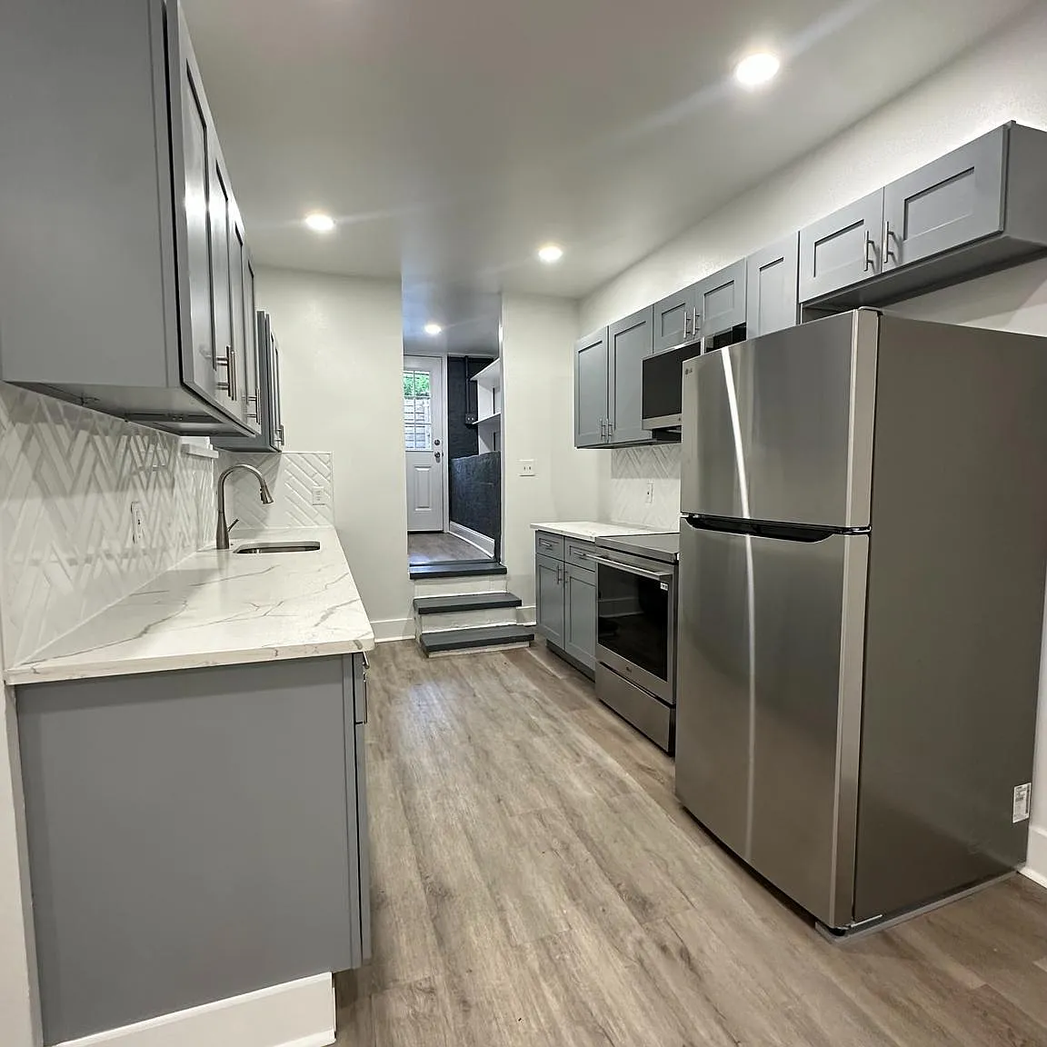 2 bed, 1216 sqft, $1,800 — Photo 1