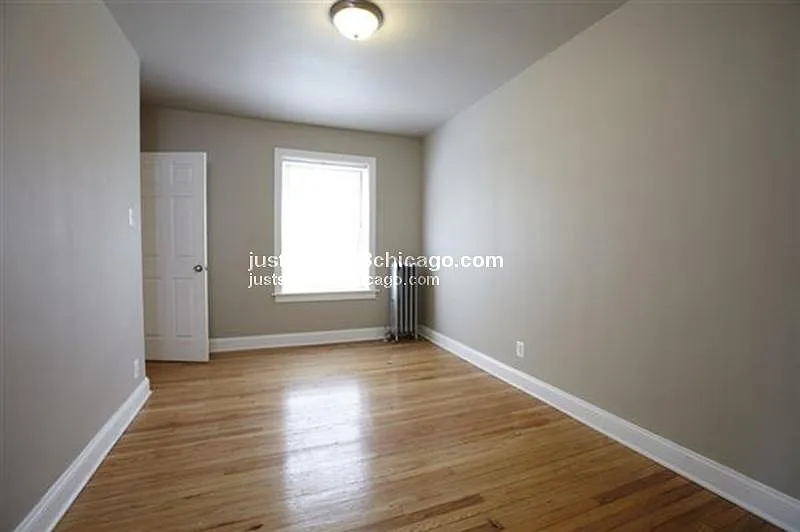 2 bed, 1.0 bath, $1,750 — Photo 4
