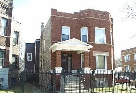 1st image of 901 N Leclaire Ave