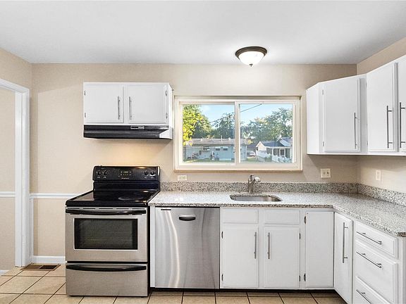 4th image of 569 Haventree Ln