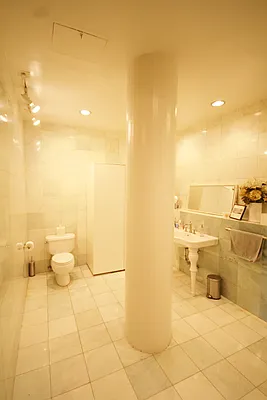 Sold by Hawksview Management | media 43