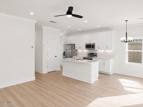 2nd image of 1122 N 7th Street