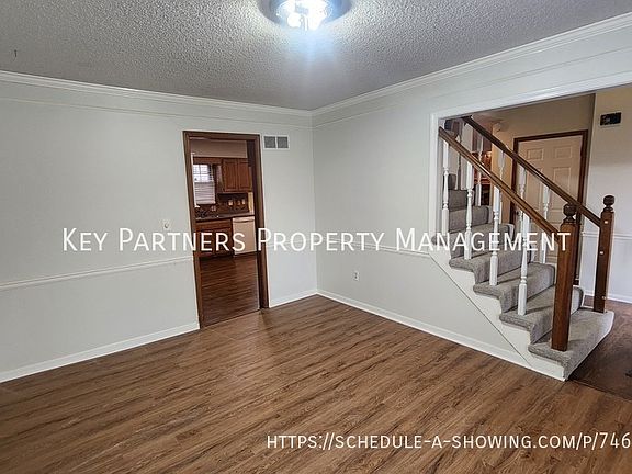 3rd image of 7717 W 112th St
