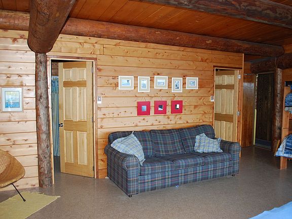 Full Bath & Bedroom off of Family room