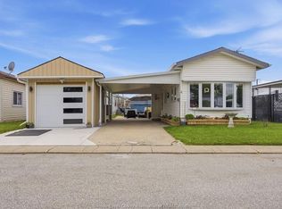 4 Malden Hill Dr, Amherstburg, ON N9V3E1