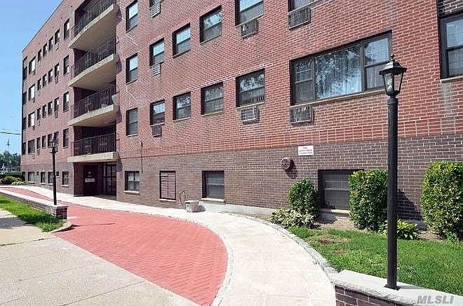1st image of 135 3rd Ave APT 4A