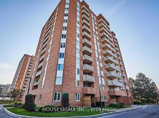 15 Sewells Rd #205, Toronto, ON M1B3V7