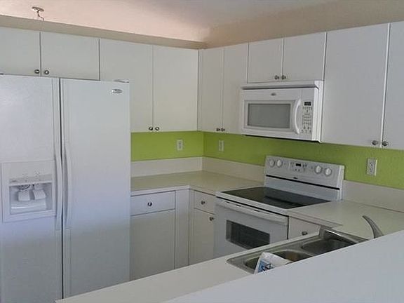 3rd image of 21422 SW 89th Ct
