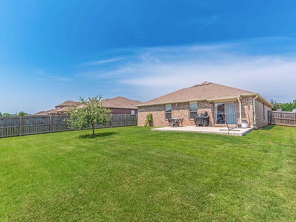 4th image of 5908 Little Elm Ln