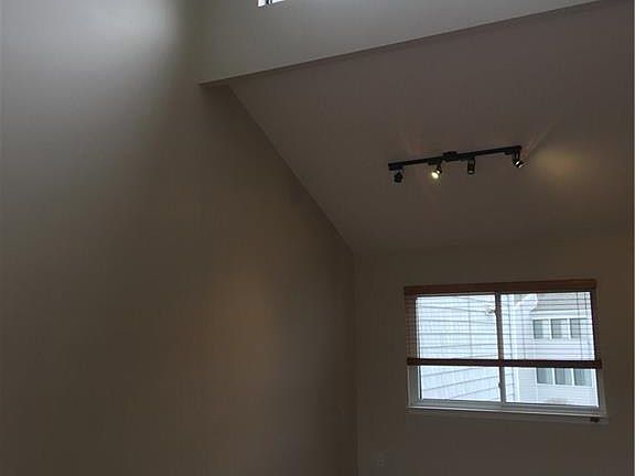 4th image of 81 Rowayton Woods Dr #81
