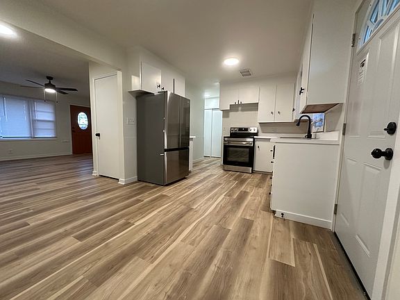 Dining/Kitchen