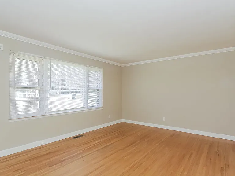 3304 Sunset Rd — Photo 8