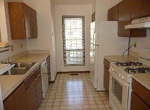 4th image of 7159 Crofton Ct