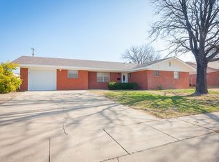 2107 Barnett Dr, Roswell, NM 88203
