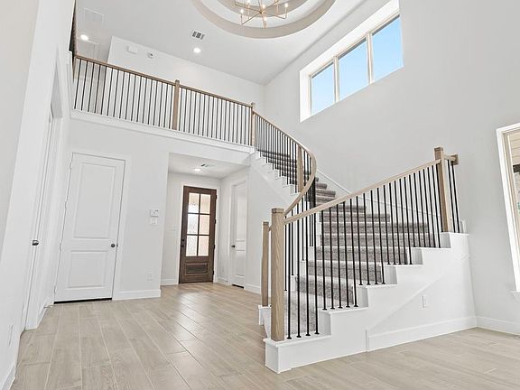 2nd image of 7803 Clover Gully Ln