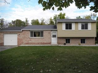97 Burning Brush Dr, Rochester, NY 14606