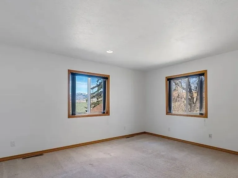 803 N Grand Ave — Photo 11
