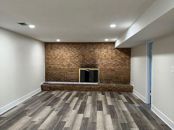 2nd image of 2719 Curry Dr #B