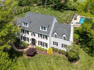4976 Gloucester Dr, Doylestown, PA 18902