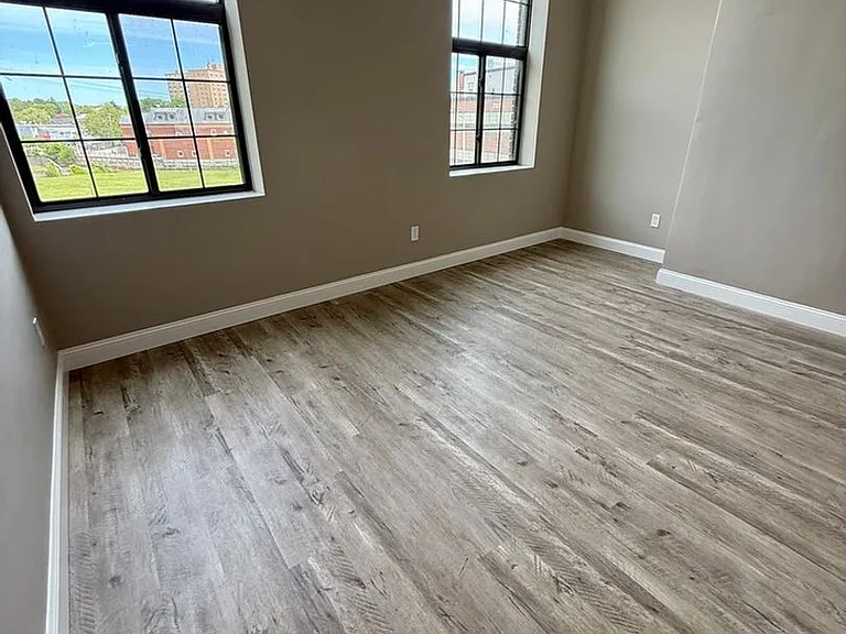 70 Webster St #208 — Photo 6