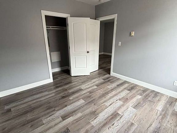 3rd image of 460 Main St APT 3