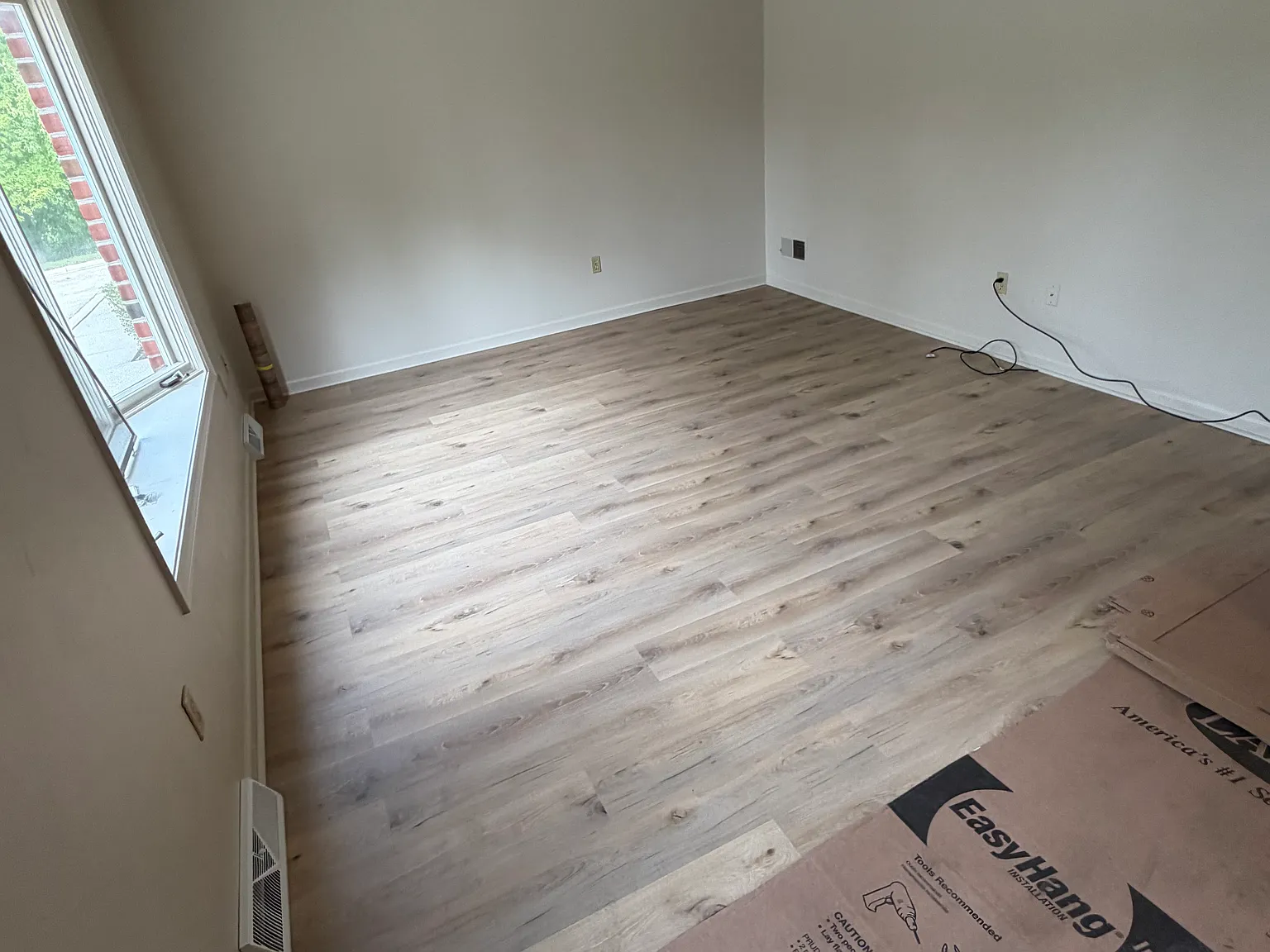 3 bed, 1.5 bath, 1200 sqft, $1,600 — Photo 2