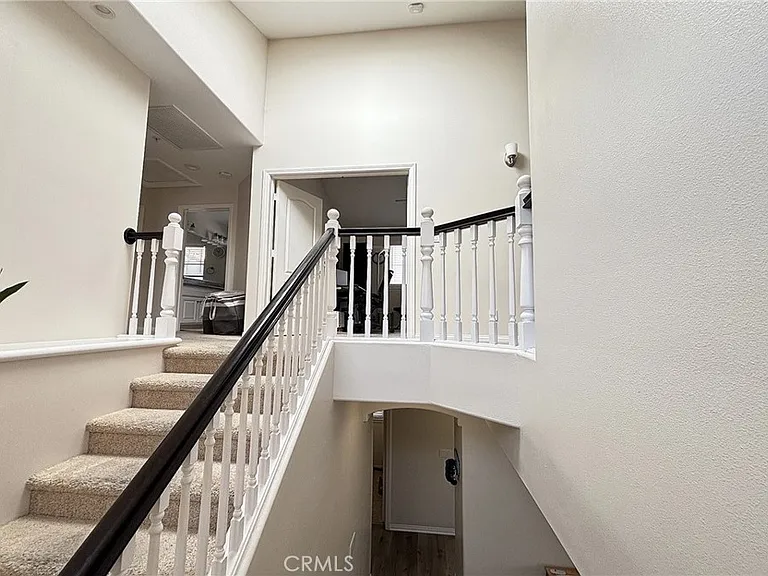 2211 Dufour Ave #B — Photo 15