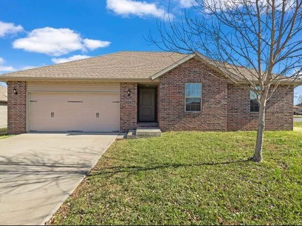 4100 N Grassland Dr, Ozark, MO 65721