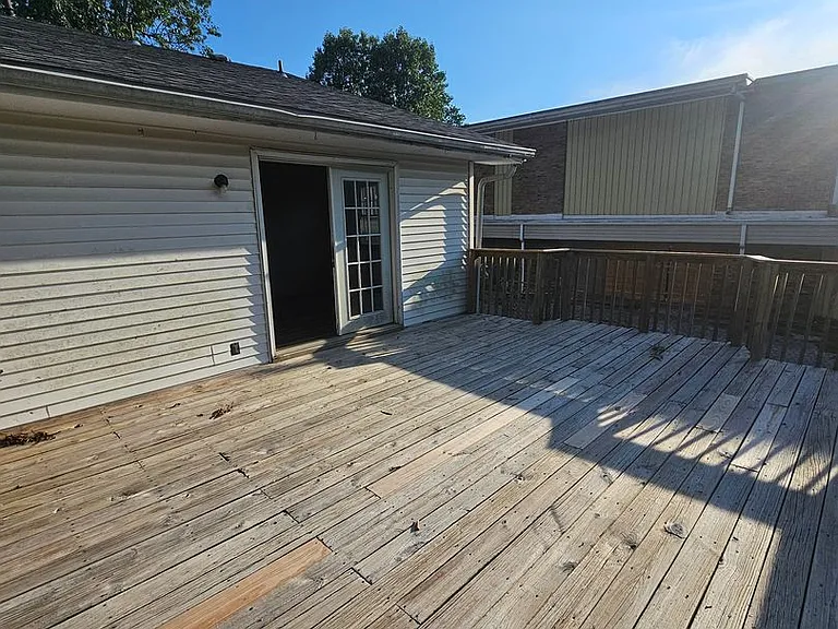 725 W Talmage St — Photo 23