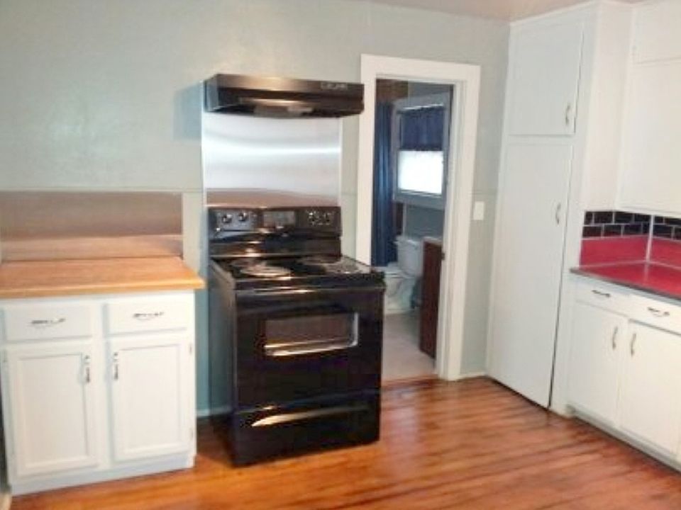 2nd image of 912 1/2 South St