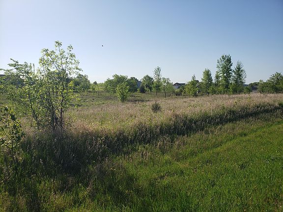 2nd image of 1641 95th St