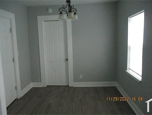 4th image of 1518 J H Clouser Ln