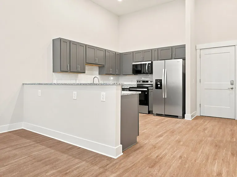Neel's Lofts — Photo 131