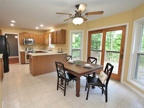 3rd image of 21057 Alpine Dr