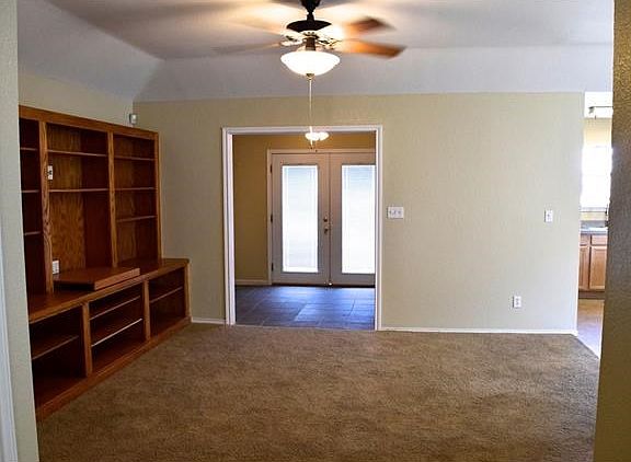 4th image of 1164 Hilltop Dr