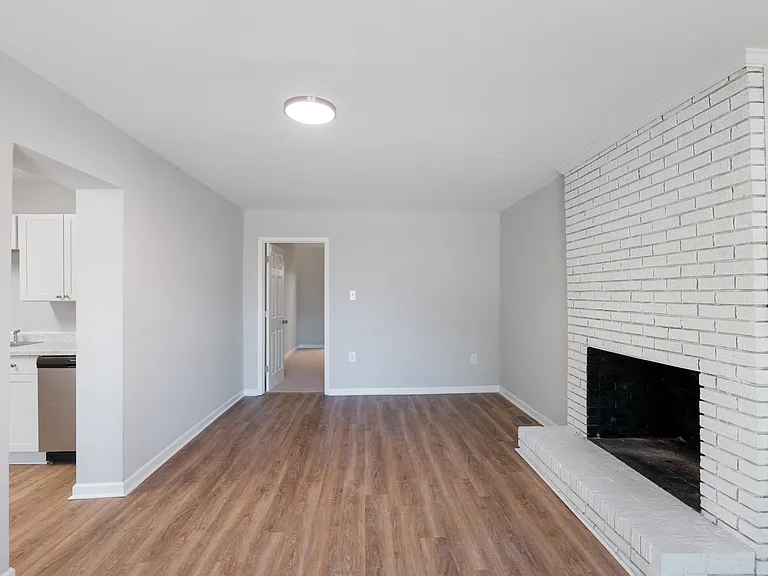 102 Burdock Cir — Photo 7