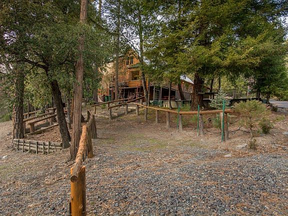3rd image of 23280 Tuolumne Dr