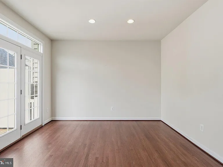 3765 William Daves Rd — Photo 7