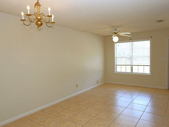 2nd image of 6104 Vinnie Dr APT A