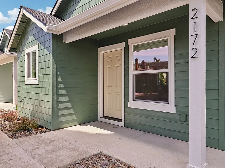 Cottages at Laurel — Photo 34