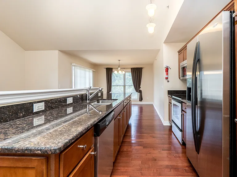 3334 Endsleigh Ln — Photo 10