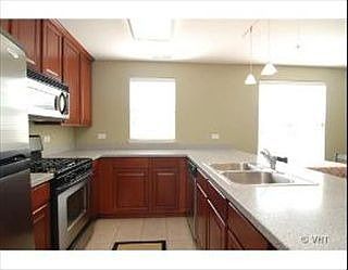 3rd image of 1101 N Crosby St #42G
